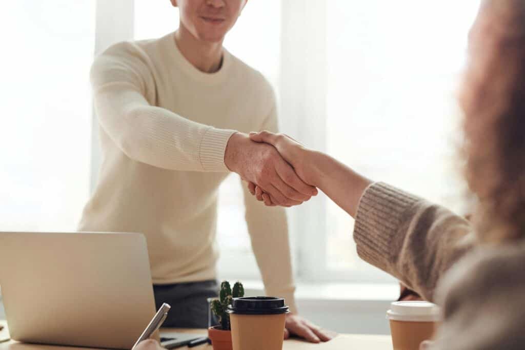 Gọi vốn Series A: Cách chuẩn bị pitch deck và đàm phán định giá