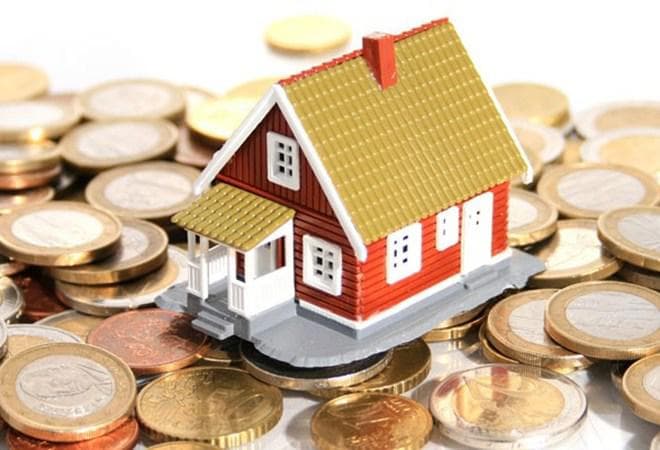 Cổ phiếu bất động sản: Đặc thù đọc báo cáo và định giá