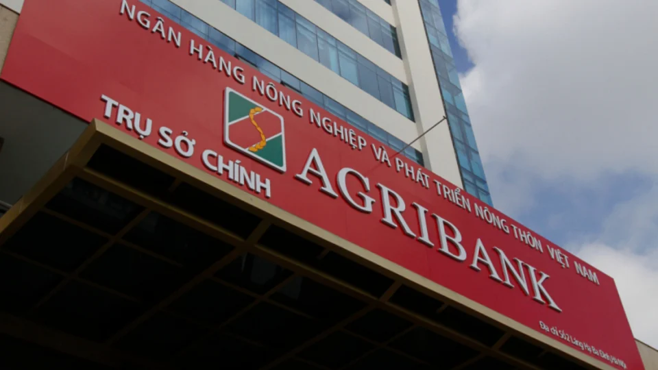 Agribank rao bán nợ xấu của "Hoa hậu doanh nhân" và nhà thầu cao tốc